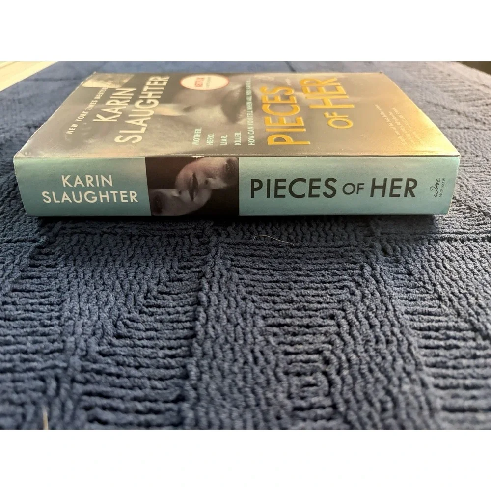 Pieces of Her‎ : A Novel by Karin Slaughter (2019, Trade Paperback)